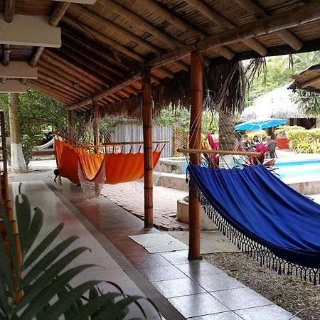 Hotel Sumpa Montañita Kültér fotó
